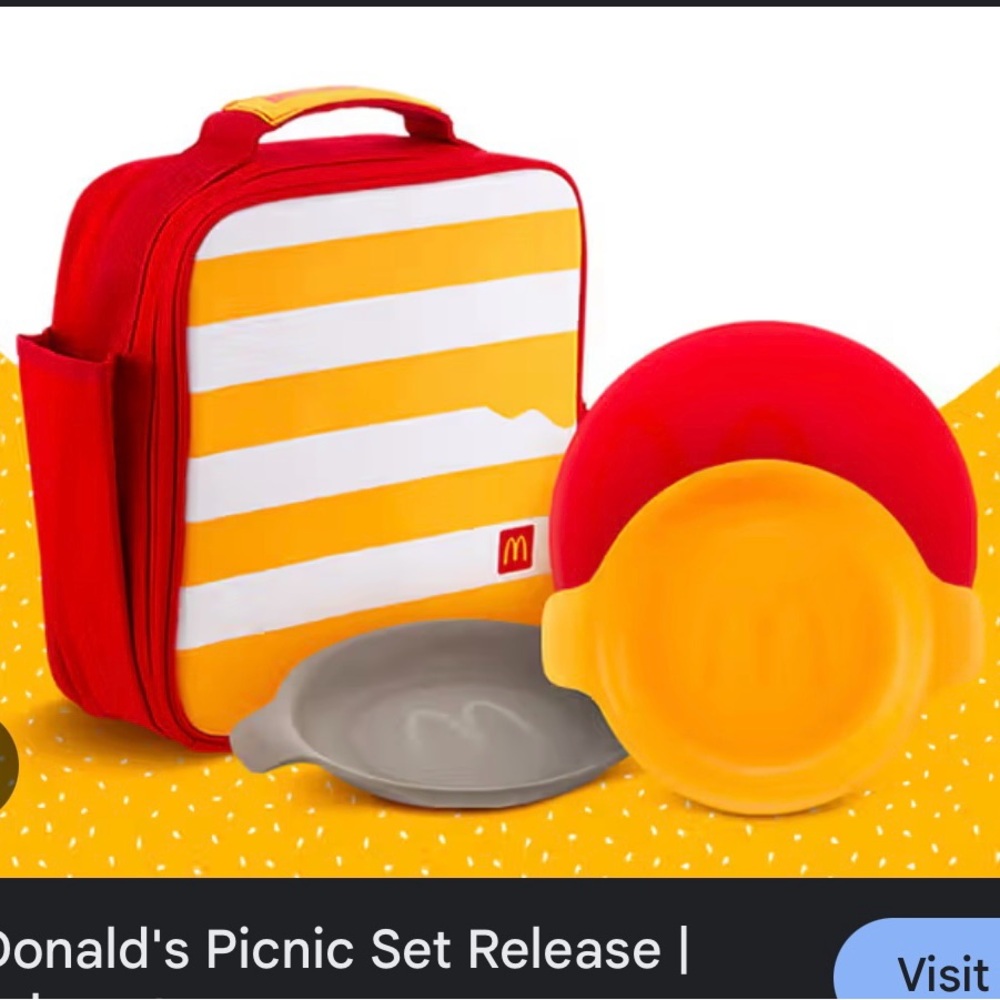 Collectors *** McDonald’s Korea Spring 2021 picnic set